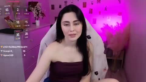 Nora online show from June 10, 5:39 am