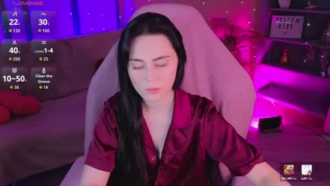 Nora online show from June 22, 5:37 am