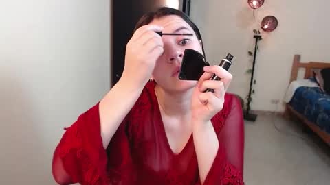 Snapshot of noreen_ chatting on December 18, 5:21 pm noreen_ online show from December 18, 5:21 pm