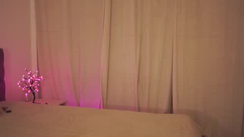 Tina online show from February 25, 8:21 pm