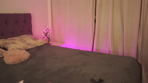 Tina online show from March 11, 6:30 pm