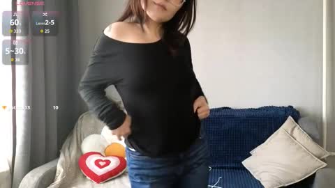 your cute girl 3 online show from January 14, 4:39 am