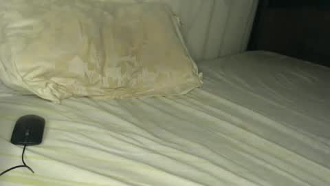 novaqueenie online show from March 6, 2:12 pm