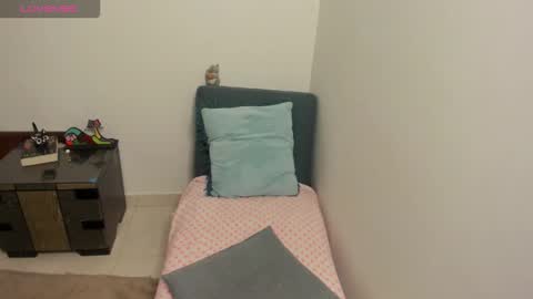 nuit_rose online show from November 25, 3:20 am