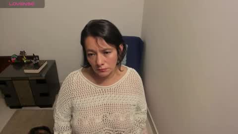 nuit_rose online show from October 29, 2:49 am