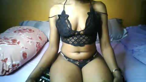 nukshypipi online show from May 26, 8:24 am