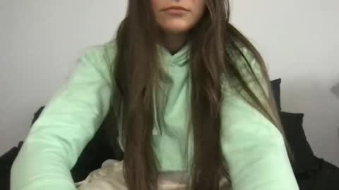 nvrgnkno online show from December 15, 3:28 pm