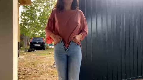 Nicol online show from September 30, 11:49 am