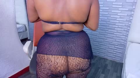 nympho_bff online show from October 17, 9:18 pm