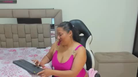 Snapshot of nyomi_browm chatting on February 16, 4:31 am nyomi browm online show from February 16, 4:31 am