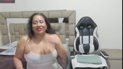 Snapshot of nyomi_browm chatting on March 9, 5:22 am nyomi browm online show from March 9, 5:22 am