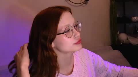 nyra_thira online show from June 11, 5:32 pm