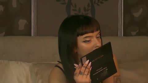 Nyssa online show from March 31, 4:56 am