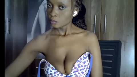 nyverra online show from July 28, 11:17 am
