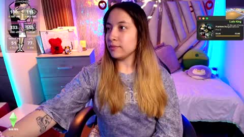 Alex   .    online show from June 8, 2:23 am