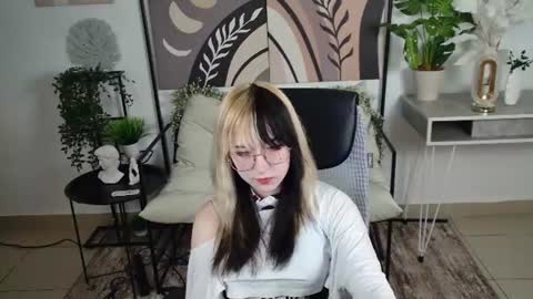 Nyx online show from July 21, 11:22 am
