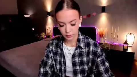 nyxietori online show from July 25, 2:29 am