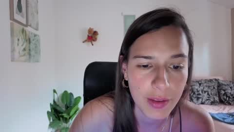 ohanna_ online show from February 9, 9:17 pm