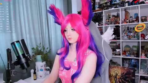 Clementine  Clem  online show from February 17, 9:41 am