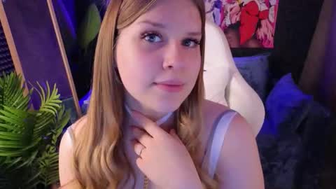 ohh_caitlyn online show from October 7, 1:54 am