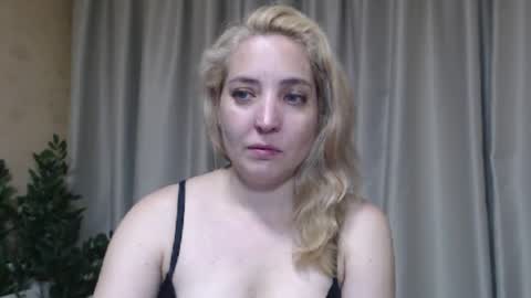 Mari online show from July 8, 1:57 pm