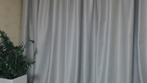 Mari online show from October 25, 5:09 pm