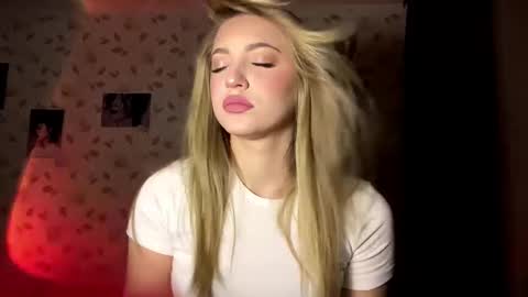 Kem online show from November 6, 3:40 pm