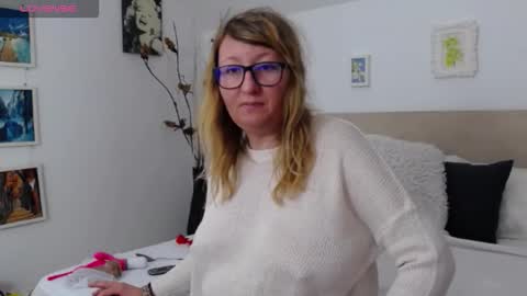 Olga Pavlova online show from January 10, 11:37 am