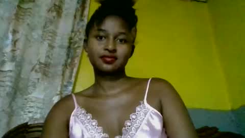 olinah610 online show from March 3, 7:53 pm