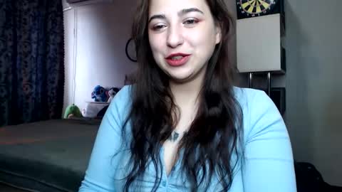 Snapshot of olivia_defo chatting on October 15, 7:44 am olivia_defo online show from October 15, 7:44 am