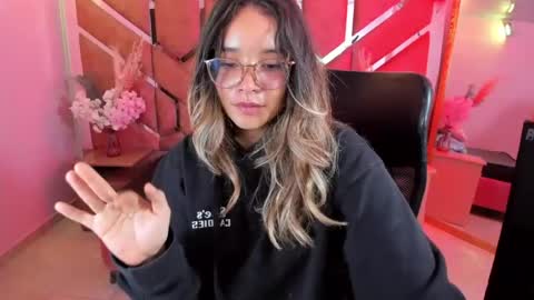  OLIVIA  online show from July 10, 4:24 am