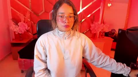  OLIVIA  online show from June 21, 4:05 am