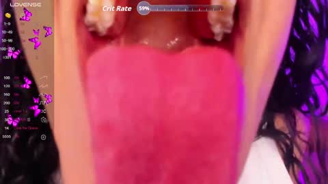Snapshot of olivia_fx chatting on September 23, 12:20 am Maria online show from September 23, 12:20 am