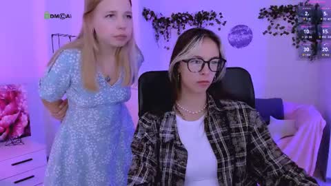 olivia_kit online show from July 26, 8:44 am
