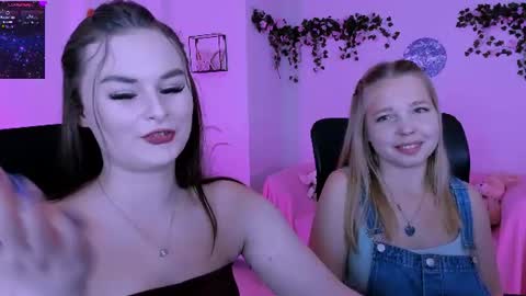 olivia_kit online show from July 23, 8:44 am