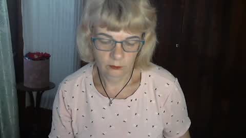 Olivia Mia online show from July 28, 2:46 pm