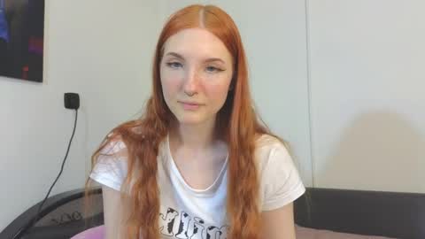 Snapshot of olivia_rid chatting on December 5, 3:48 am OLIVIA online show from December 5, 3:48 am