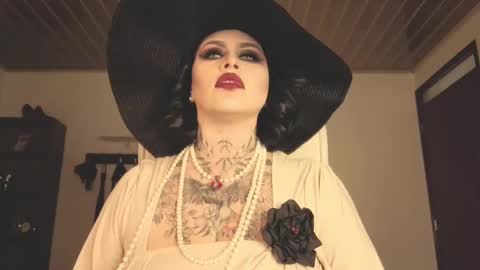   online show from October 31, 1:48 pm