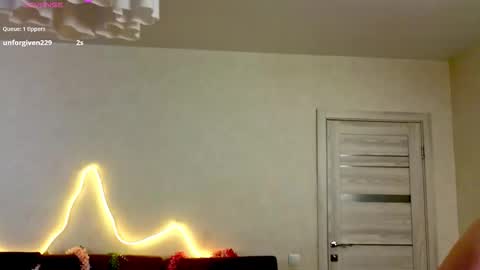 Olivia online show from February 27, 2:33 am