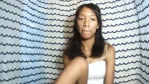 oliviah27 online show from December 1, 9:13 am