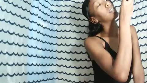 oliviah27 online show from December 4, 6:52 pm