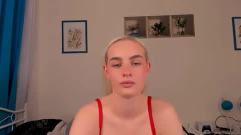 oliviaBeauty online show from April 13, 5:58 pm