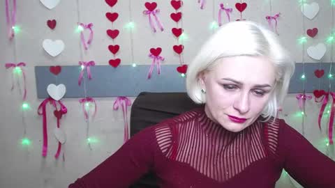 Snapshot of oliviahorst chatting on February 12, 4:11 pm OliviaHorst online show from February 12, 4:11 pm