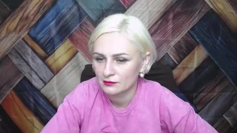 Snapshot of oliviahorst chatting on September 11, 5:19 am OliviaHorst online show from September 11, 5:19 am