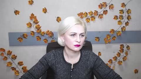 Snapshot of oliviahorst chatting on December 12, 6:47 am OliviaHorst online show from December 12, 6:47 am
