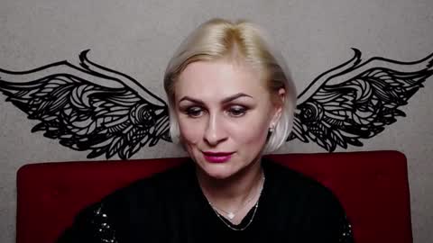Snapshot of oliviahorst chatting on December 4, 4:16 pm OliviaHorst online show from December 4, 4:16 pm