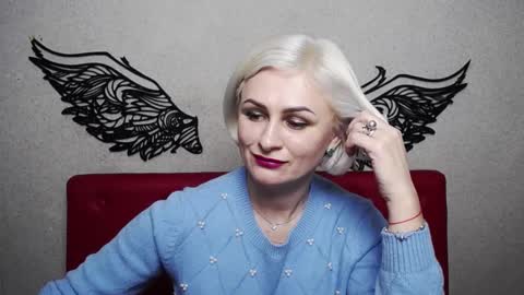 Snapshot of oliviahorst chatting on February 8, 4:14 pm OliviaHorst online show from February 8, 4:14 pm