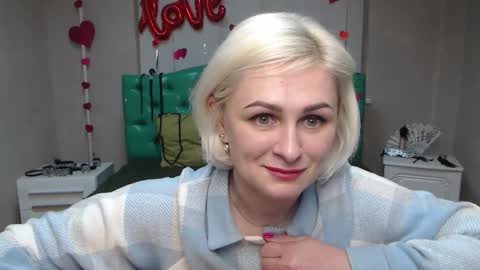 Snapshot of oliviahorst chatting on March 12, 4:24 pm OliviaHorst online show from March 12, 4:24 pm