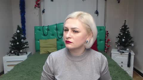 Snapshot of oliviahorst chatting on January 3, 6:22 am OliviaHorst online show from January 3, 6:22 am
