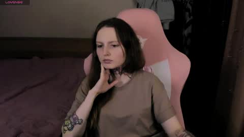 on_yxxx online show from May 4, 8:12 pm